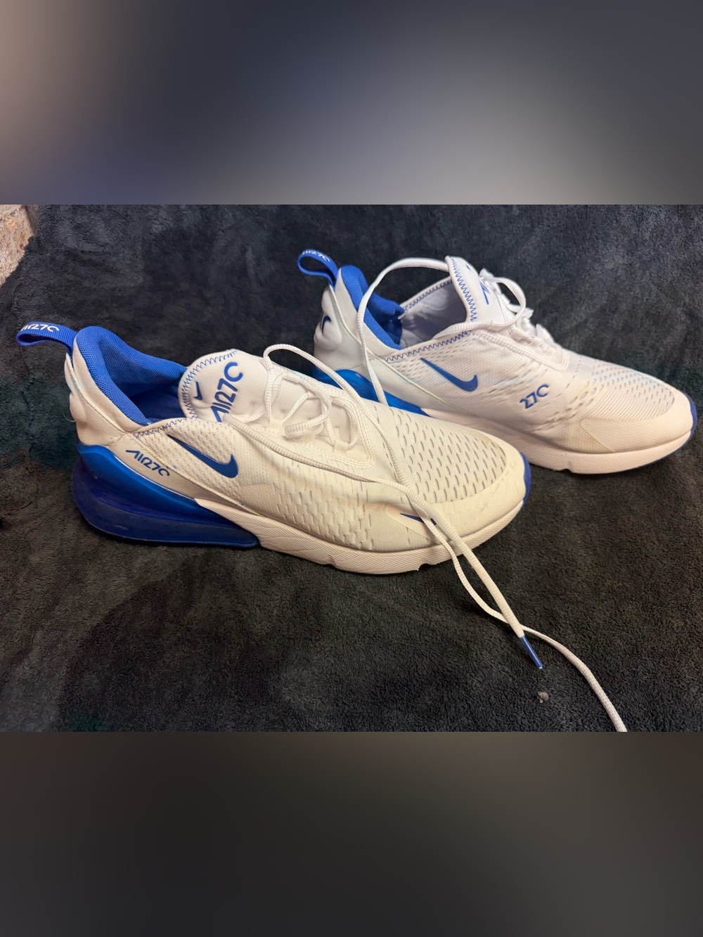 Men’s Nike White & Blue Air Max 270 Running Sneakers size 12.